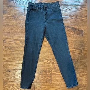 GAP Universal Jegging in Charcoal